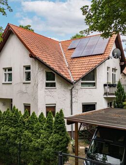 Familienglück auf drei Ebenen mit Garten: Wohlfühl-Doppelhaushälfte in Neuenhagen - Neuenhagen (Berlin)