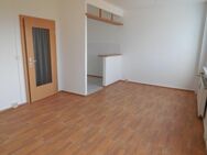 Wir renovieren! 3 Zimmer im 4.OG - Dessau-Roßlau