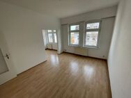 Helle 2,5-Zimmer-Balkon-Wohnung in ruhiger Lage - Zeitz