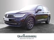 VW Tiguan, 2.0 TDI Life, Jahr 2023 - Gengenbach