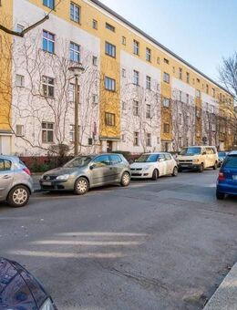 Attraktive und helle Kapitalanlage in gepflegter Wohnanlage - Berlin