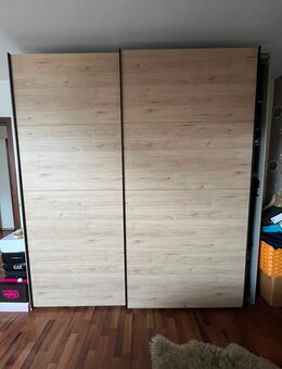 Kleiderschrank - Nettetal