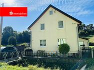 **Einziehen und Wohlfühlen** Einfamilienhaus mit Scheune und großem Grundstück in Ehrenstein - Ilmtal