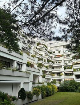 schöne 2 Zimmer Eigentumswohnung mit großem Balkon - Hamburg