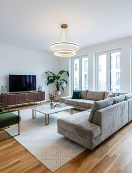 Neubau nahe Volkspark: BEZUGSFERTIGE 3-Zimmer-Wohnung mit 2 Balkonen - bodengleiche Dusche - Parkett - Berlin