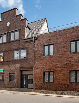 Historisch und modern optimal kombiniert: Anlageobjekt mit 7 Wohnungen nahe Husumer Schloss. - Husum (Schleswig-Holstein)