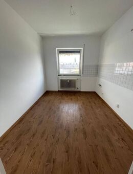 Komplett renovierte Wohnung mit Balkon in MA - Mannheim