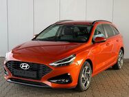 Hyundai i30, 1.0 T-GDI WG FL Life 100 V & H Alu16 Sitz & Lenkr Heiz, Jahr 2024 - Achern