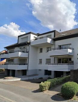 Frisch renovierte 3-Zimmer-Dachgeschosswohnung mit Balkon und Weitblick in Dortmund-Aplerbeck - Dortmund