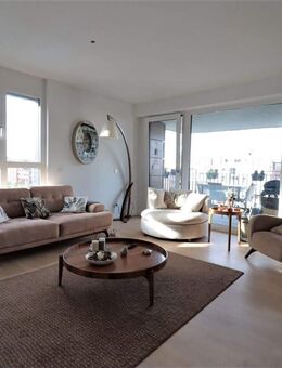Hochwertige 4-Zimmer-Wohnung mit fantastischem Ausblick! - Düsseldorf