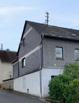 Zweifamilienhaus in ruhiger Lage von Anhausen - Anhausen