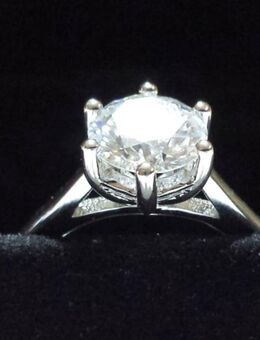 Luxus Ring 950er - Platin mit 2 Karat LGD-Brillant - Lindau