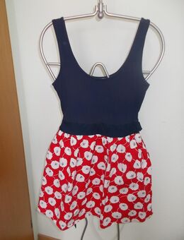 süßes Kleid, Gr. 38, von Yessica - Bardowick