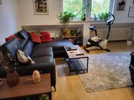 Helle, grosse 2 Zimmer Dachgeschoßwohnung in Wiesbaden-Kloppenheim - Wiesbaden