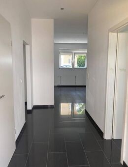 Ruhiges Wohnen mit Stil: 3-Zi.-Whg. mit hohen Decken, saniert in 2020 - Mannheim