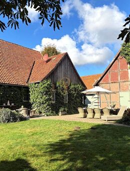 Ein Zuhause mit Seele - Geschichte trifft auf Herzblut! Traumhaftes Fachwerkhaus mit Nebengebäuden - Essel