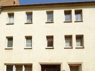 „Kl. Stadthaus m. sonnigem Hofgarten“ - Fam.domizil o. interessante Investition m. 3 WE + Baureserve - Riesa