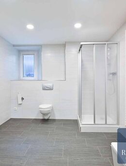 Ihr neues Zuhause: Stilvolle 6-Raum-Wohnung mit Charme in Meerane - Meerane