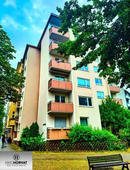 BAYERISCHES VIERTEL: HELLE 2-ZI.-WOHNUNG IN TOPLAGE - 3. OG, LIFT, BALKON, PARKETT, SOFORT FREI! - Berlin