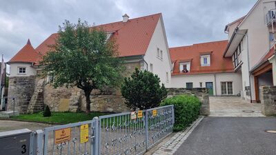 Idyllisch und ruhig wohnen in historischer Burganlage in Uehlfeld