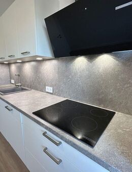 Erstbezug nach Kernsanierung 3-Zimmer-Wohnung mit Balkon, Einbauküche - Wilhelmshaven