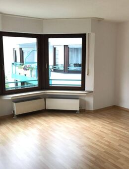 Zwei Zimmer, ein Balkon und kein Grund mehr zu meckern!!! - Leipzig