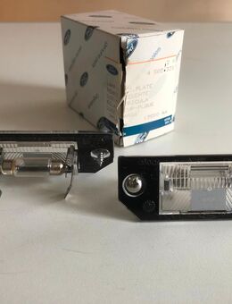 für Ford Focus MK2 und C-Max, 2x originale Kennzeichenleuchten 4502331 - Uder