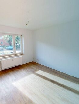 **Lichtdurchflutete 1-Zimmer-Wohnung mit Tageslichtbad** - Rendsburg