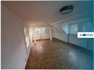 Charmante 2-Zimmer-Dachgeschosswohnung in Düsseldorf - Düsseldorf