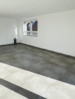 Geräumige 4-Zimmer-Neubauwohnung im Herzen von Auenstein *Erstbezug* - Ilsfeld