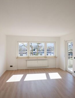 Helle und frisch renovierte 2,5-Zimmer-Wohnung mit Südbalkon - Steinen (Baden-Württemberg)