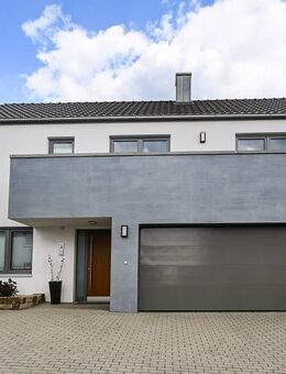 Exklusives Einfamilienhaus mit besonderer Architektur! - Kassel