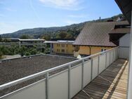 Schöne helle 4 Zimmer Wohnung mit großem Balkon im Sparkassengebäude Stühlingen - Stühlingen