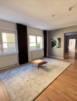 * Attraktive, kernsanierte 5,5-Zi.-Whg.* hochwertig ausgestattet * EBK * Terrasse * Garage + Stpl. * - Neuhausen (Fildern)