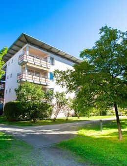 Senioren- und behindertengerechte 2-Zimmer-Wohnung mit Anschluss zum betreutem Wohnen - Rosenheim