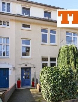 TT bietet an: Wohnetage mit großer Südwest-Balkon-Terrasse im Villenviertel! - Wilhelmshaven
