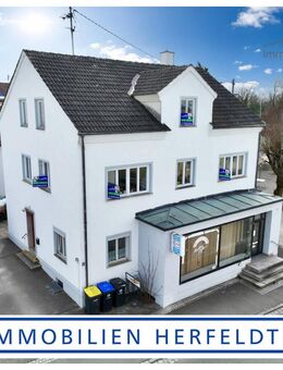 Teilrenoviertes Anwesen mit viel Ausbaupotenzial sucht Handwerker, Investor oder Fam. mit Platzbed. - Kirchheim (Schwaben)
