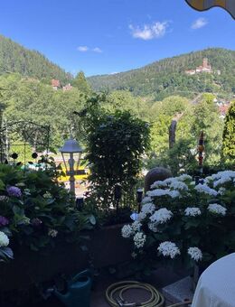 Bad-Liebenzell: Vermietete 3,5 ZW mit tollem Blick auf die Burg - Bad Liebenzell