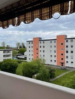 Brück Immobilien - Zur Kapitalanlage! Vermietete 3 Zi.-ETW mit Süd-Balkon - Ismaning