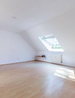 4-Zimmer-Dachgeschosswohnung in Gifhorn-Miagsiedlung! Meine Wohnung = Mein Makler! - Gifhorn
