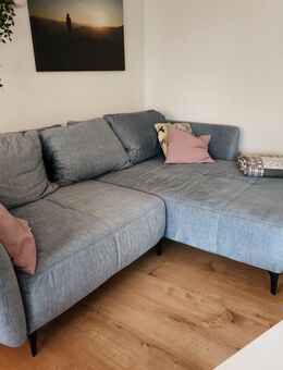 Sofa neuwertig, beidseitig montierbar - Calw