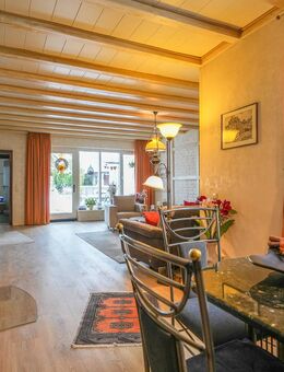 Gepflegtes Familienhaus mit Wellnessoase, Kamin & großem Garten - Modernisiert & Familienfreundlich - Gangelt