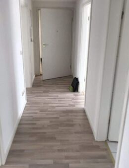 Sehr schöne 4-R-Wohnung in MD-Stadtfeld -Ost im EG.ca.94m² zu vermieten ! - Magdeburg
