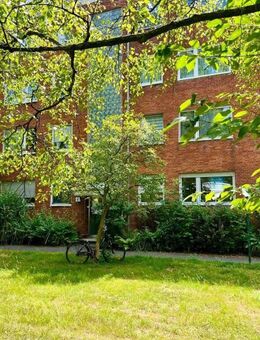 Charmante 2-Zimmer-Eigentumswohnung mit großem Balkon & Gartennutzung - Düsseldorf