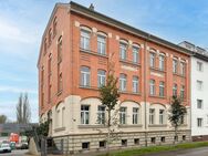 FAMILIENTRAUM AM STADTRAND // Komfortable 4-Raum-Wohnung mit Tageslichtbad, Balkon & 2 Stellplätzen - Leipzig