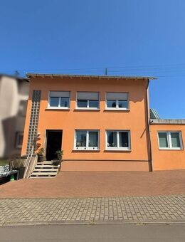 Großzügiges Zweifamilienhaus in ruhiger Lage von Differten - Wadgassen