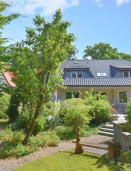 Hannover - Kirchrode: Exklusives Haus mit Pool in idyllischer Lage! - Hannover