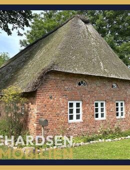 Modernes Wohnen unter Reet in Langenhorn OT Mönkebüll - Langenhorn