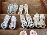 gut getragene sneaker in größe 38,5 – für liebhaber, 30€ pro paar - Stuttgart