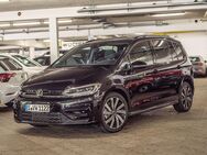 VW Touran, 2.0 l TDI Highline, Jahr 2024 - Stuttgart